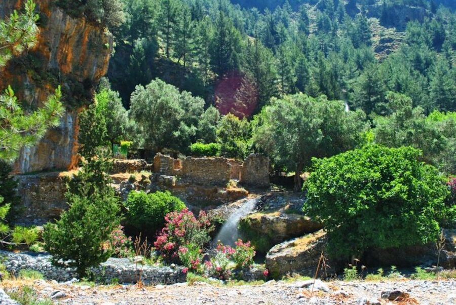 From Heraklion: Samaria Gorge & Agia Roumeli Hiking Day Trip - Omalos Plateau Prep: Where You Get Set Up for 16 km (and Then Some)