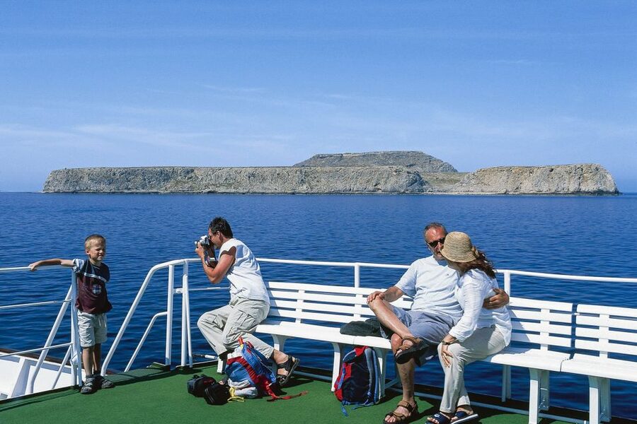 From Kissamos Port: Boat Cruise to Balos Lagoon & Gramvousa - Balos Lagoon: world-famous water, rocky entry, and snorkeling reality