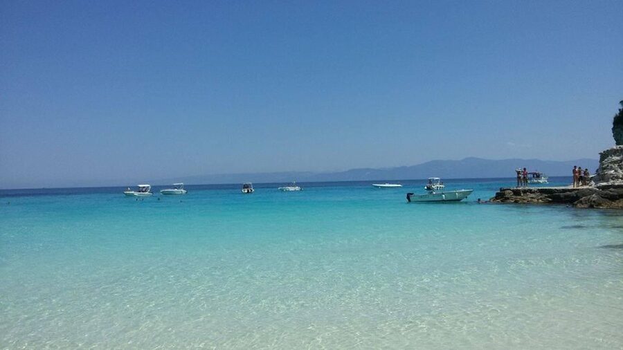 From Lefkimmi: Paxos, Antipaxos & Blue Caves Boat Tour - Who this cruise suits best, and who should reconsider