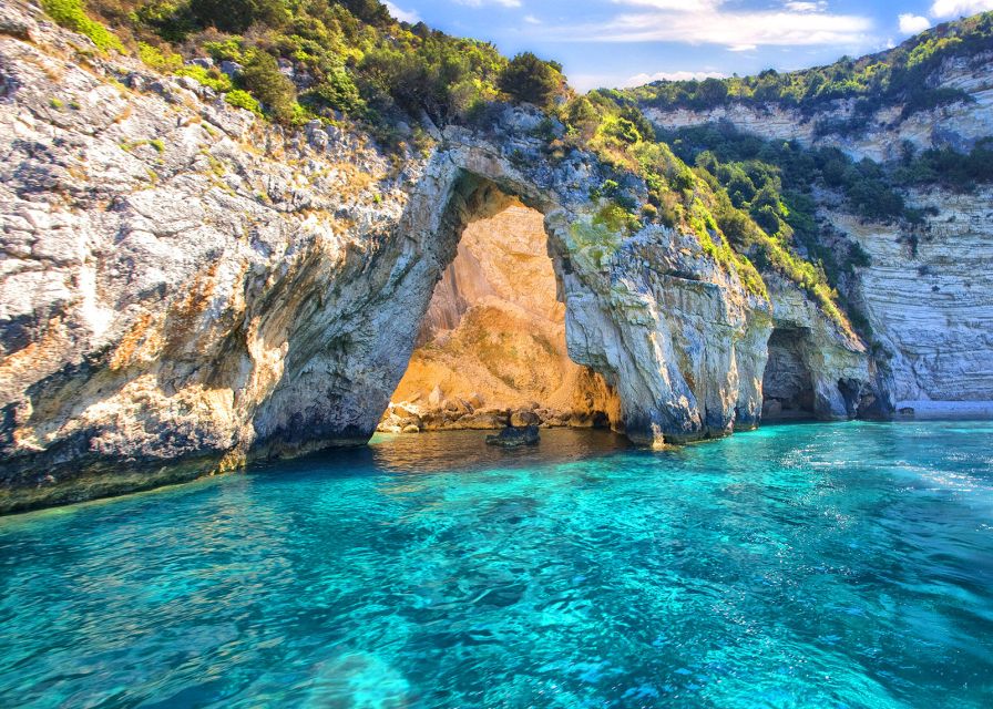From Lefkimmi: Paxos, Antipaxos & Blue Caves Boat Tour - Voutoumi Beach swim stop: why the timing and the setting matter