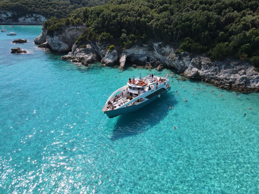 From Lefkimmi: Paxos, Antipaxos & Blue Caves Speedboat Tour - Blue Caves stop: where the photos actually happen