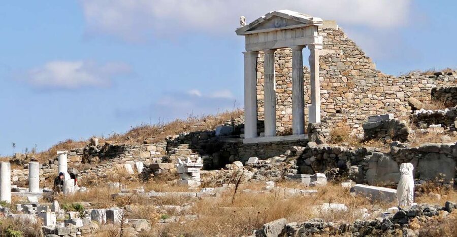 From Mykonos Cruise Port: Delos Guided Tour - First look on Delos: streets, sacred sites, and how the guide sets the stage
