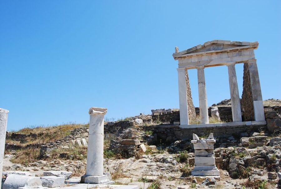 From Naxos: Delos and Mykonos Full-Day Boat Trip - Delos museum, entrance ticket queues, and heat strategy