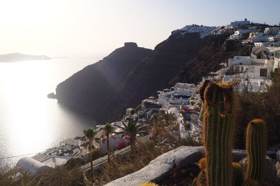 From Naxos: Full-Day Boat Trip to Santorini - Athinios to Fira by Bus: Where the Guide Actually Shows Up