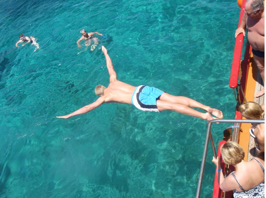 From Naxos: Koufonisia Boat Cruise and Rina's Cave w/ Lunch - Who should book this, and who should skip it