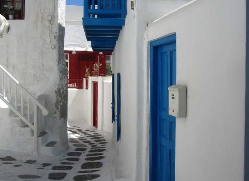 From Naxos: Round day trip to Mykonos Island - Matogiannia shopping without getting lost in the hype