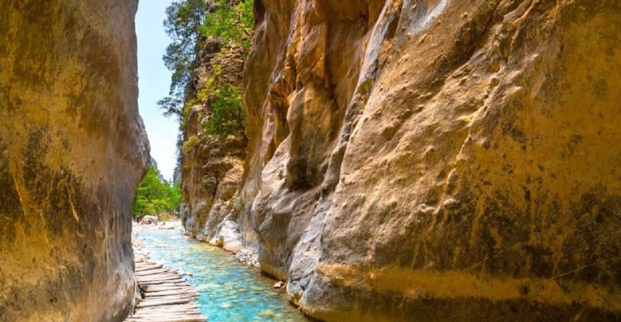 From Rethymno: Samariá Gorge Full-Day Hike - Samaria Gorge from Rethymno: what makes this day work