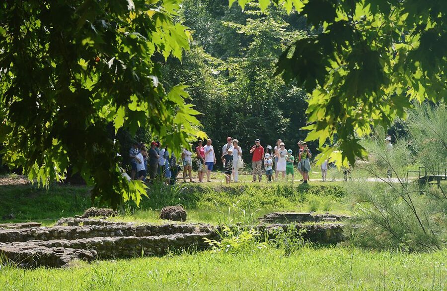 From Thessaloniki: Day Trip to Dion and Mount Olympus Park - The Agia Kori hike: easy trail markings, real-world footing