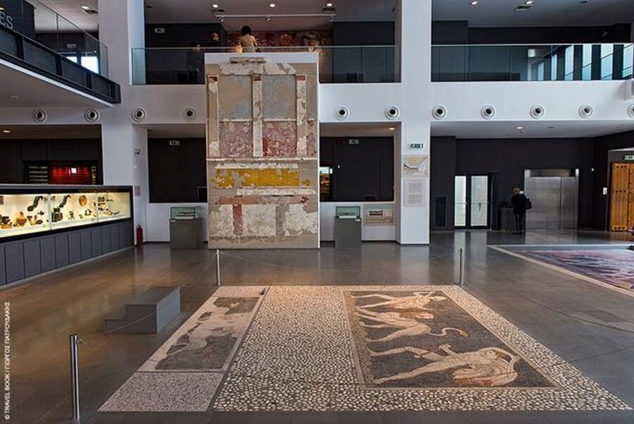 From Thessaloniki: Pella and Vergina Day Trip - Pella Archaeological Museum: where Alexander’s world becomes objects