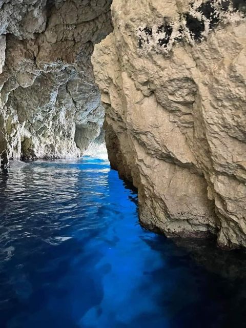 From Zakynthos: 1-Hour Visit to the Blue Caves - What happens during the sightseeing portion