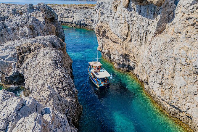 Full Day Tour 3 Swimming Stops & Lunch Stop - Port views and the Bay of St. Paul, weddings with a sea-breeze backdrop