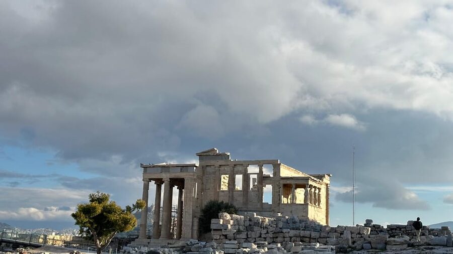 Half Day Best Of Athens Highlights Luxury Private Tour 4Hou - Local Food Advice and Photo Stops: The Part That Makes Athens Feel Real