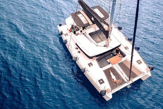 Half Day Premium Catamaran Cruise in Santorini including Oia - The rhythm of the day: fast stops, good swims, strong photo timing