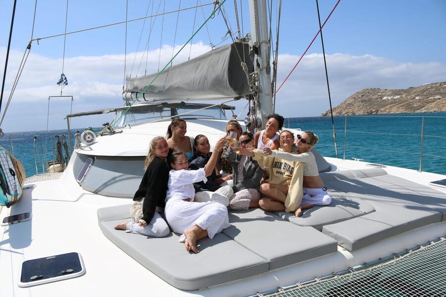 Heraklion: Dia Island Luxury Catamaran Cruise with Meal - Key highlights you should know
