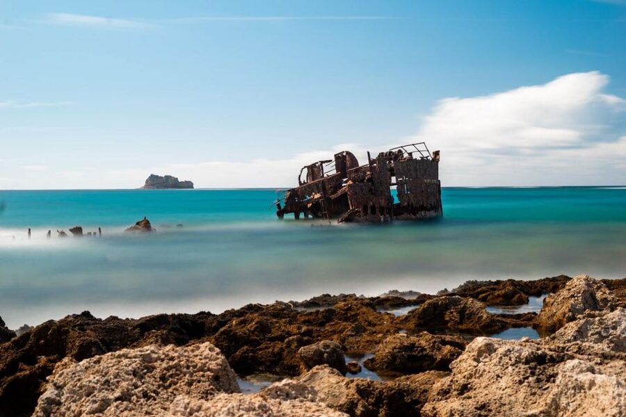 Heraklion: Gramvousa Island Day Trip & Balos Beach - Kissamos Port, the ferry setup, and what the cruise feels like