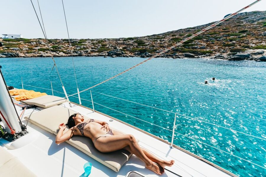 Heraklion: Sailboat Cruise to Dia Island with Drinks & Lunch - The crew factor, why it changes the day