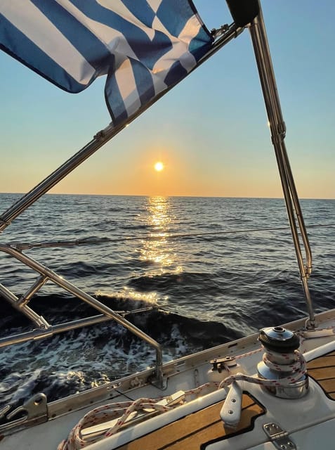 Heraklion: Sailing Cruise to Dia Island with Drinks and Meal - Who should book this Dia Island sailing trip, and who should not