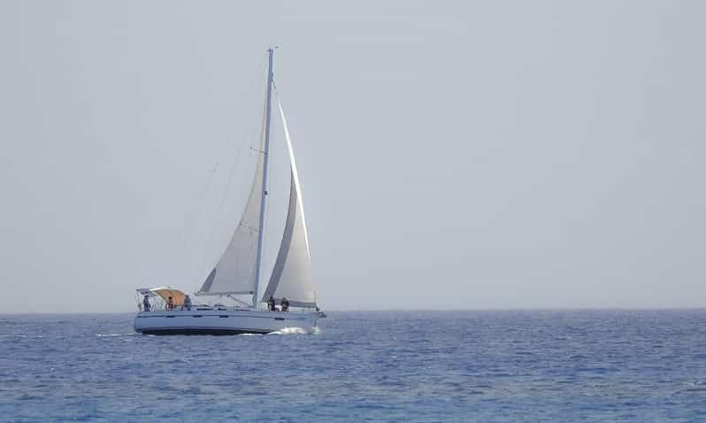 Heraklion: Sailing Cruise to Dia Island with Drinks and Meal - Heraklion’s harbor start: where the day really begins