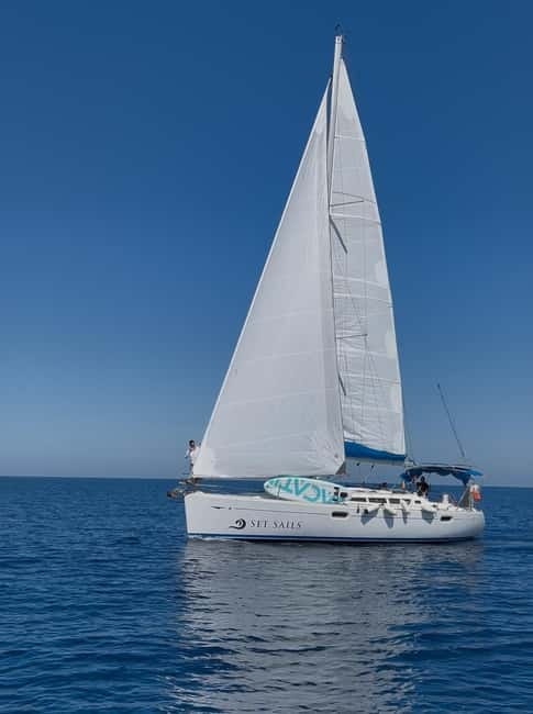 Heraklion: Sailing Trip to Dia Island with Lunch & Swimming - The Cruise North to Dia: Sea Views and Dolphin-Spotting Energy