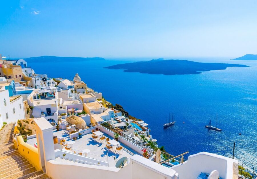 Heraklion: Santorini Day Trip with Boat Transfer & Oia Visit - Volcano option: extra cost, seasonal timing, and trade-offs