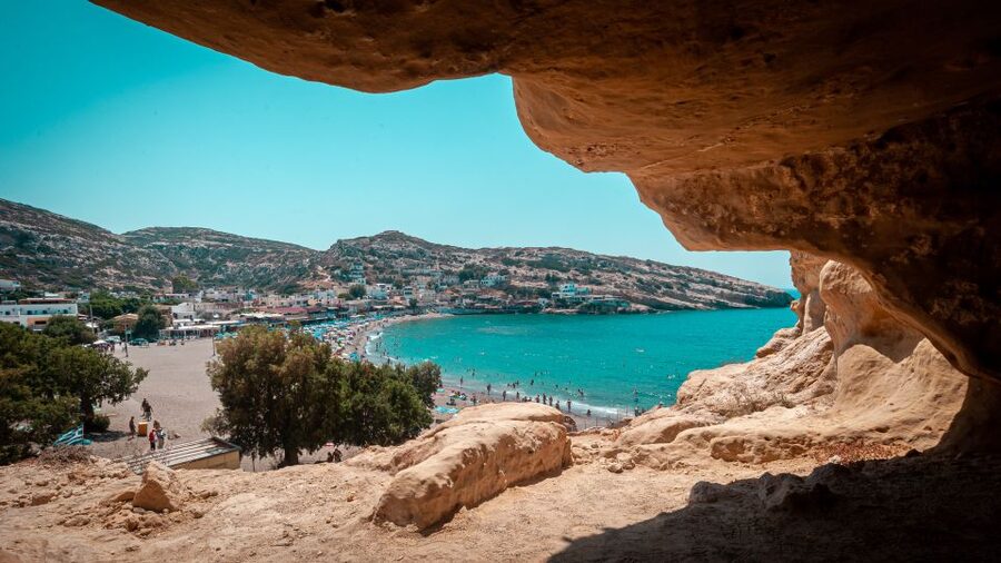 Heraklion: Spinalonga, Agios Nikolaos, Elounda & Plaka Tour - Agios Nikolaos and Lake Voulismeni: The Easy-Walk Part of the Day