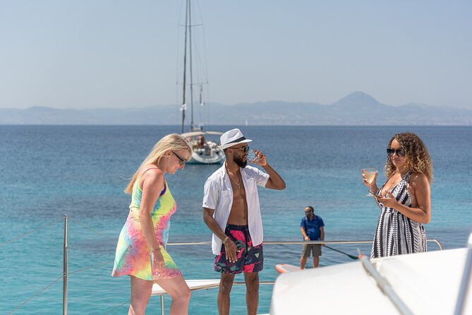 Heraklion: Sunset Luxury Cruise with Sushi and Open Bar - The first hour out of Heraklion: Prosecco, snacks, and quick sights