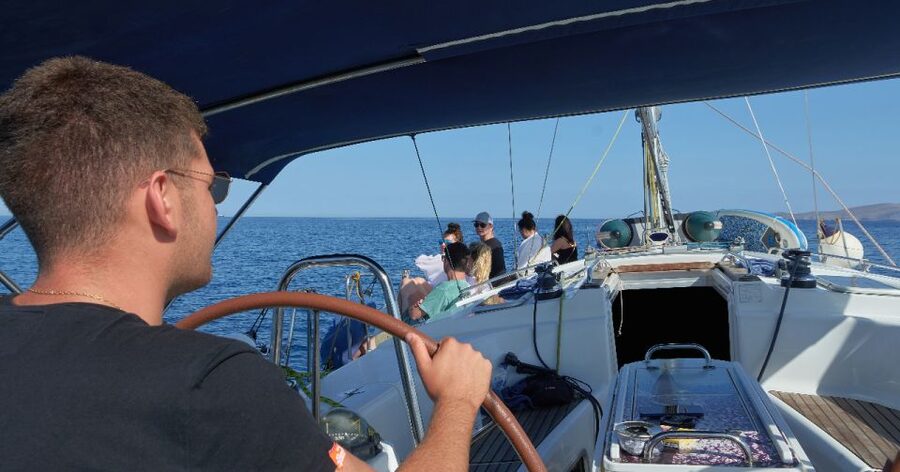Heraklion: Sunset Sailing Cruise Dia Island with Snorkeling - Crowd levels, comfort, and the one downside to watch for