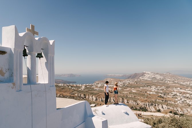 Island Bus Tour: The Majestic Spots Of Santorini - Pyrgos Kallistis: Traditional Streets Without the Big-Town Pressure