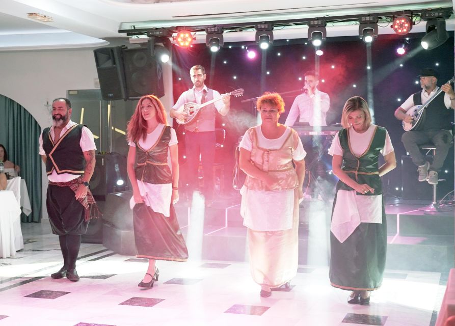 Kamari: Greek Show, Buffet Dinner, and Drinks at Dimitris - The Buffet Window (20:00 to 21:30): Eat Greek Comfort Food at Your Pace