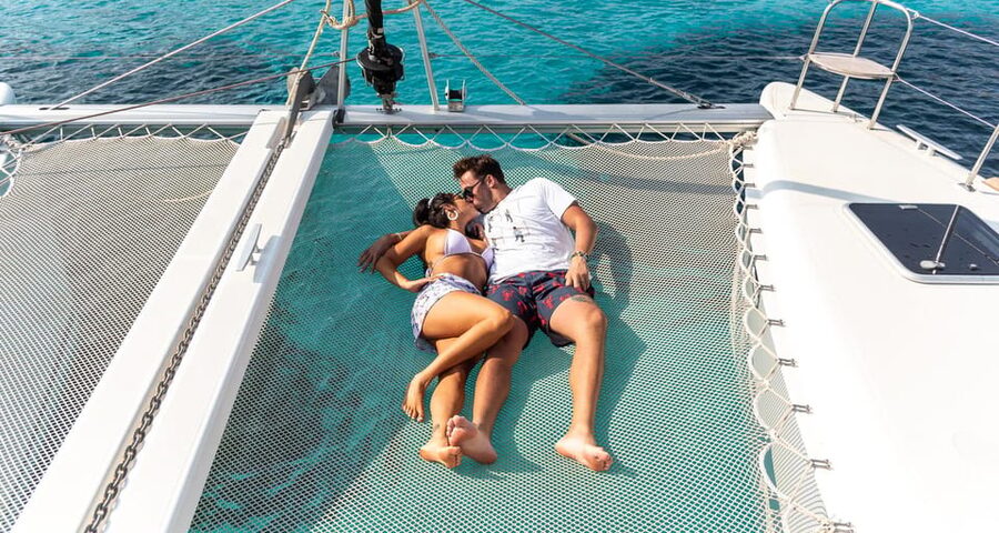 Kissamos: Balos & Gramvousa Luxury Catamaran Sailing Cruise - The onboard hosting, from safety checks to snacks on repeat