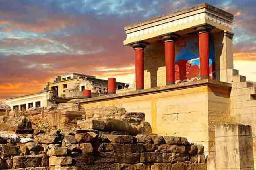 Knossos Palace & Heraklion Full-Day Tour from Chania Area - Heraklion free time: lunch, Raki, and a simple roaming plan