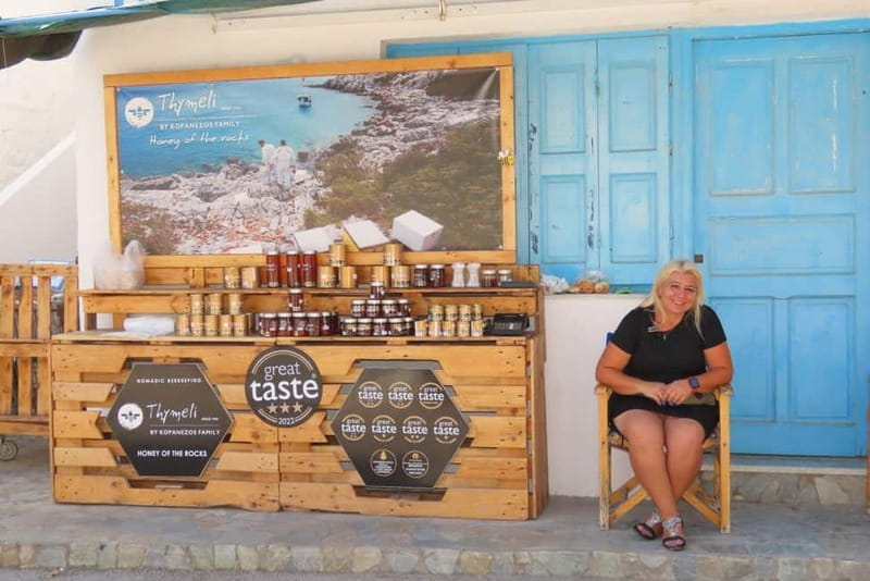 Kos : 3-Island Wooden Ship Cruise w/ Lunch on Captain Hook - Food and drinks onboard: Greek lunch plus tasty extras