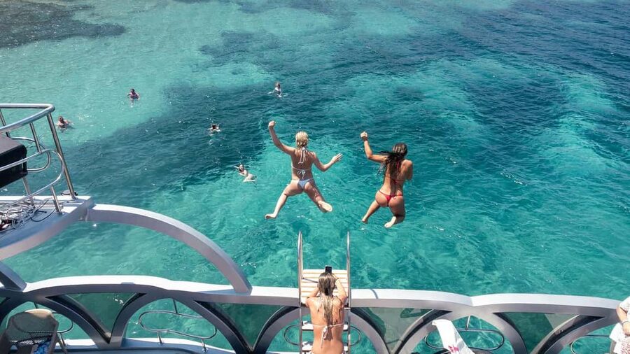 Kos Pearl 3 Island: Lounge in Luxury on the Aegean Waves - Dolphins on most days: how to handle the surprise