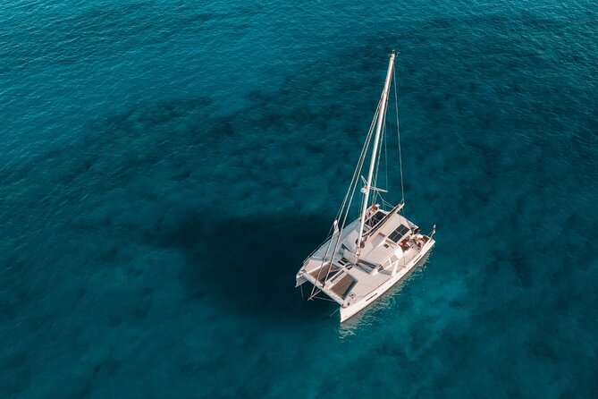 Luxury Catamaran Cruise, Dia Island -Open Bar & Lunch -Top Rated! - Price and Value: What $145.18 Buys You on the Water