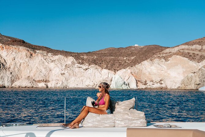 Luxury Santorini Catamaran Cruise: Lunch, BBQ, Drinks, Transfers - Thirasia Island and Onboard Lunch: Eating With the Sea as Your View