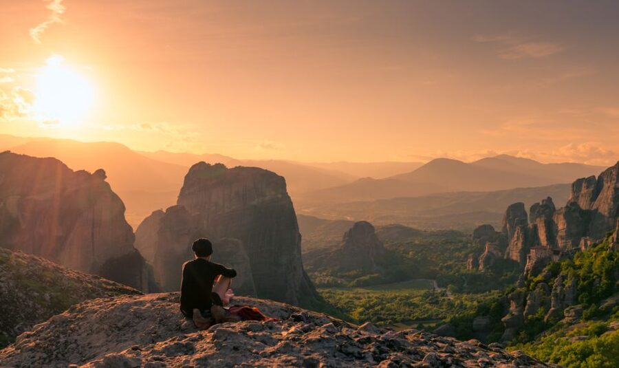 Meteora: Guided Sunset Tour with Monasteries & Caves Visit - Meteora at sunset: why this time of day feels different