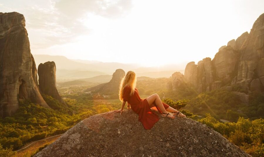 Meteora: Guided Sunset Tour with Monasteries & Caves Visit - The monastery route: what you actually do at each stop