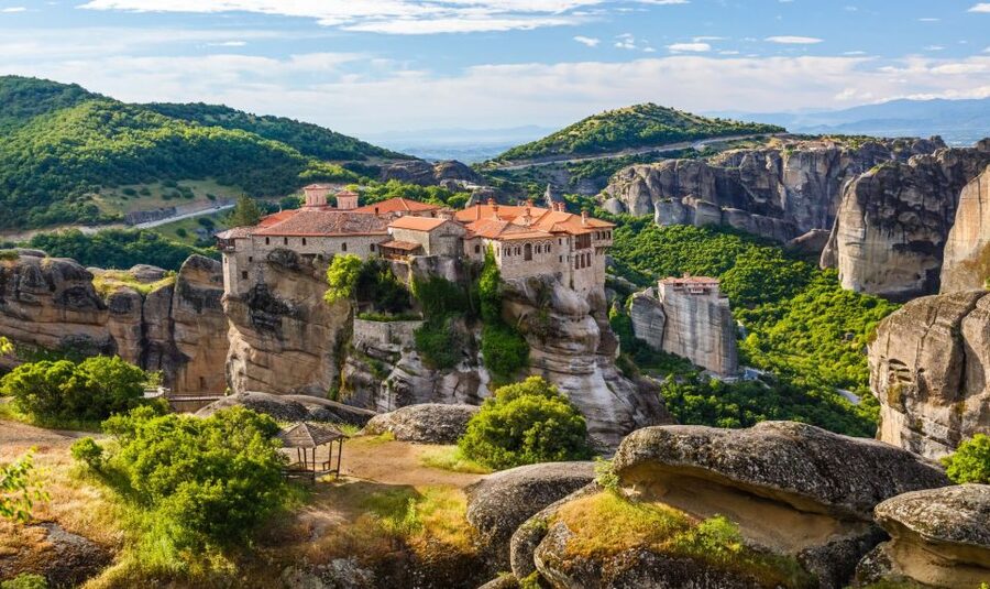 Meteora: Guided Sunset Tour with Monasteries & Caves Visit - The interior visit: why you only go inside one monastery