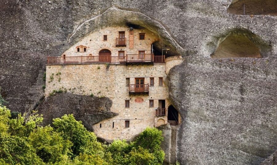 Meteora: Guided Sunset Tour with Monasteries & Caves Visit - Sunset viewpoint: the final 30 minutes you plan your whole day for