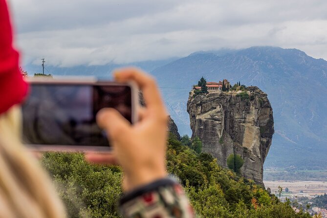 Meteora Monasteries Half-Day Small Group Tour with Transport - Meteora’s towering monasteries, explained in plain language
