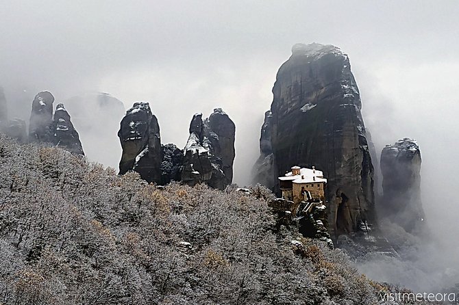 Meteora Monasteries Half-Day Small Group Tour with Transport - Your guide makes the difference, and the photos get handled