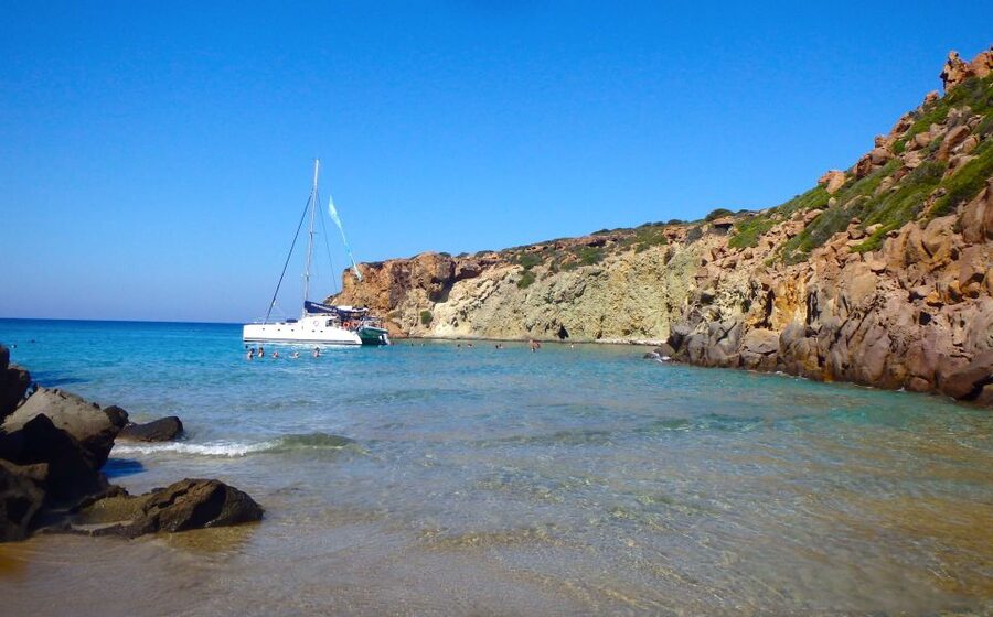 Milos: Half-Day Morning Catamaran Cruise to Kleftiko - Chef lunch on board: why the meal is a major part of the value
