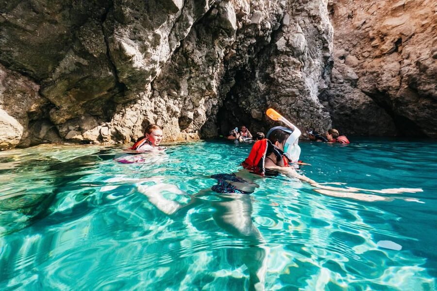 Milos: Tsigrado and Gerakas Beach Kayaking Tour - Tsigrado and Gerakas: Why Kayaking Milos Feels Different From the Shore