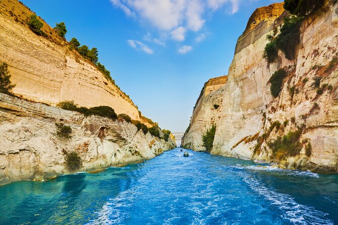 Mycenae, Epidaurus & Nafplio Full-Day V.R audio guided Tour - Athens pickup and the VR audio setup on the bus