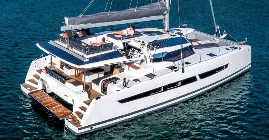 Mykonos: Catamaran Cruise with 3-Course Meal and Transfers - Crew Dynamics: Captain, Chef, and Hosty Service