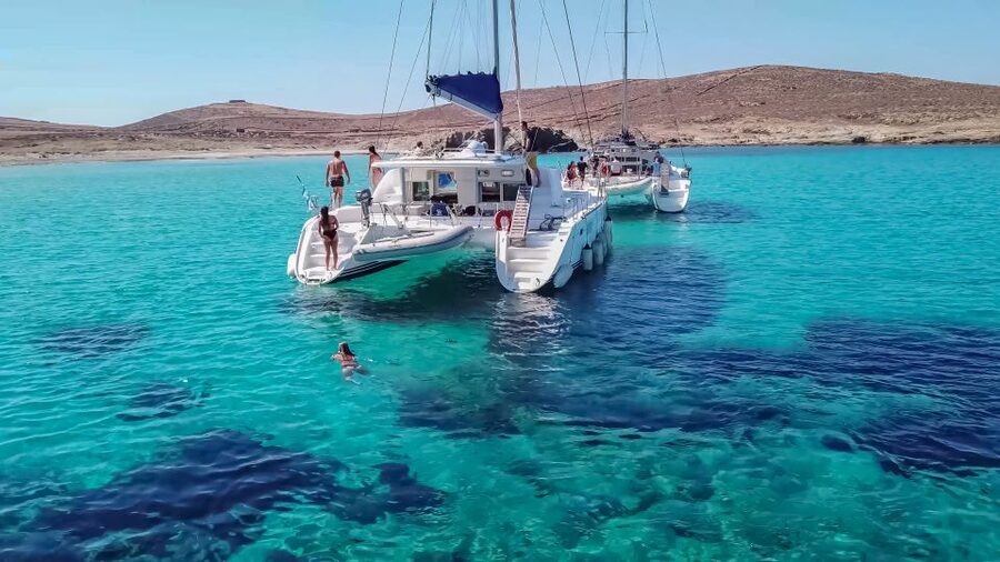 Mykonos: Catamaran Cruise with Lunch, Drinks and Transfer - Lunch at Sea: Food, Wine, and How It Actually Feels On Board
