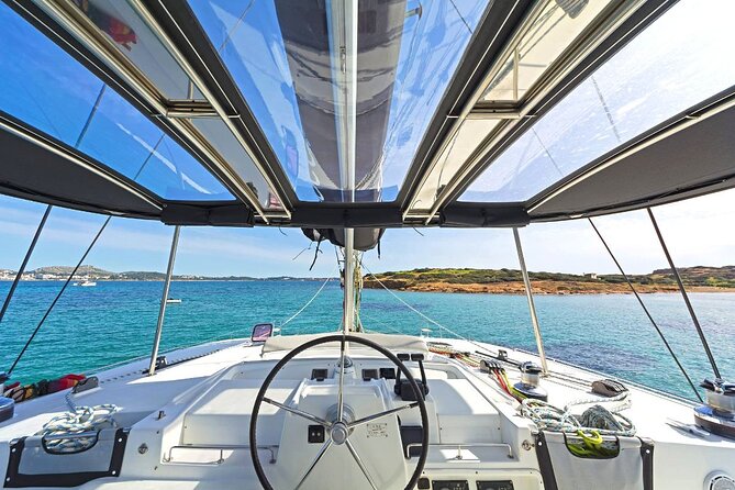 Mykonos Catamaran Premium Day-Sunset Tours 8-flavor Meal & Drinks - The onboard “8-flavor” Greek lunch and why it feels like a real meal