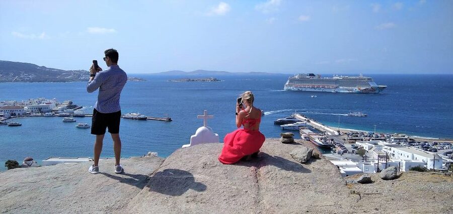 Mykonos: Highlights Tour with Panagia Tourliani Monastery - Panoramic Mykonos Town view: the payoff photo moment