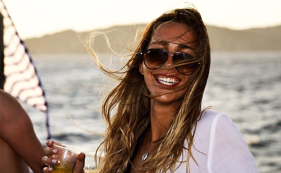 Mykonos: Sunset Boat Party with Open Bar & Live DJ - Sunset Stop Snacks: Sweet Food While the Sky Changes