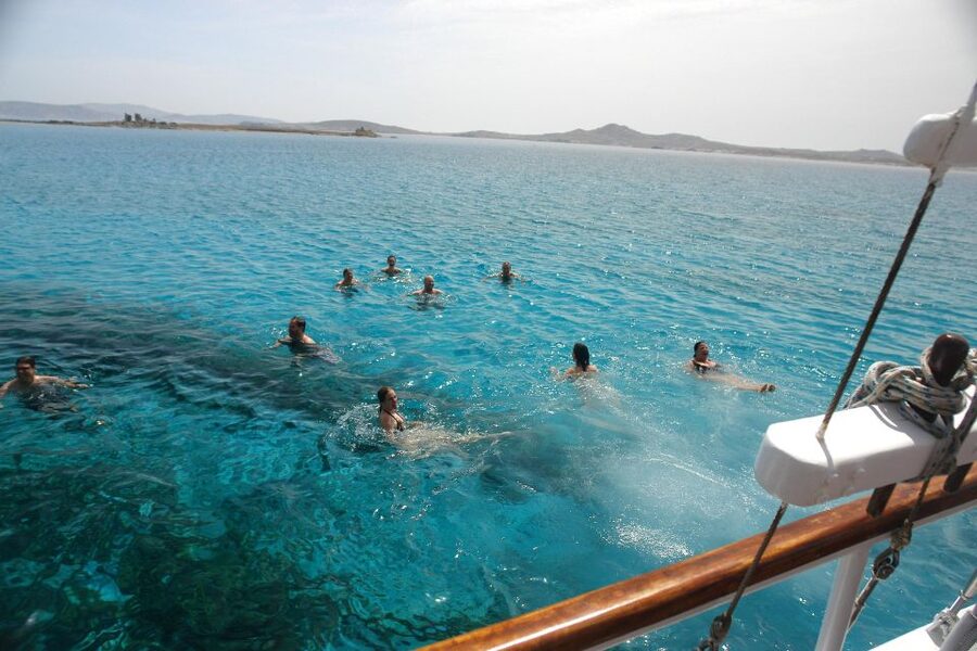 Mykonos: Sunset Party Boat Cruise with 1 Drink - Why This Mykonos Sunset Party Boat Works So Well